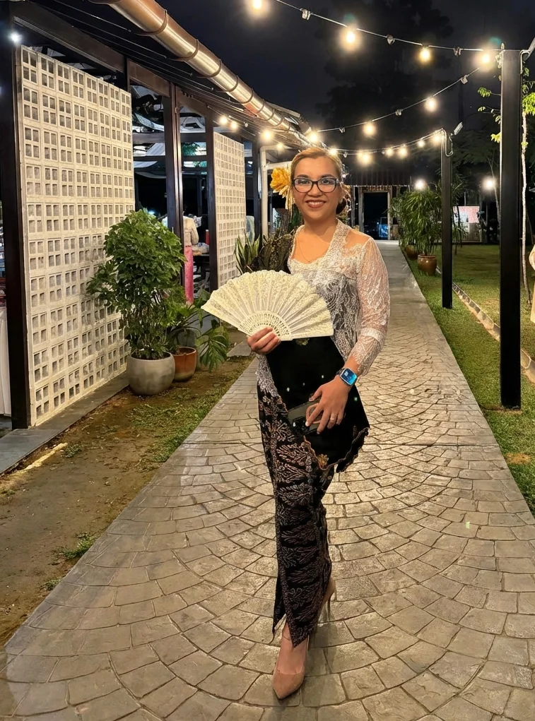 Vanessa after transformation side profile showing defined features